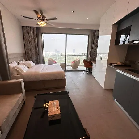 21St Floor Skystudio Suite With Balcony